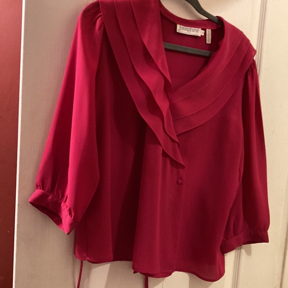 Josephine Sz 14 raspberry pleated blouse collared 3/4sleeves button closure wrap - Picture 2 of 10